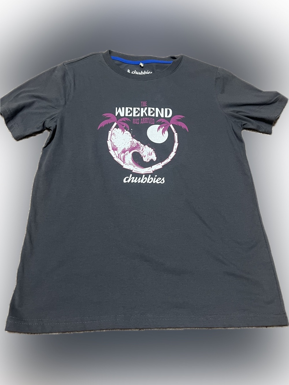 chubbies Charcoal Tee with Blue Trim and Pink Print